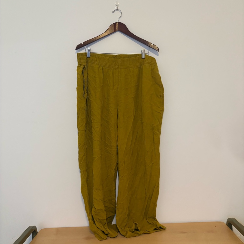 Chartreuse Linen-like Green Pants